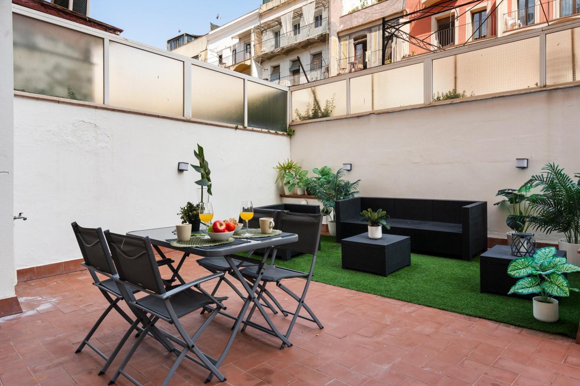 Lodging Apartments Liceu 11 Barcelona Exterior photo